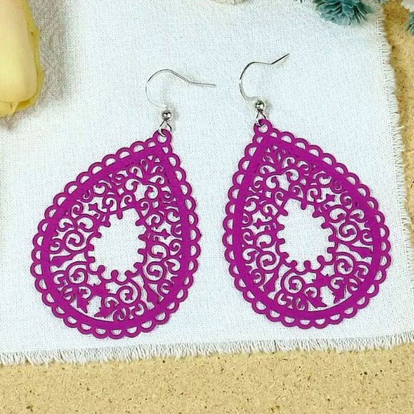 Ophelia Filigree Teardrop Water Drop Dangle Earrings Purple Plum Gift Packaged - Picture 7 of 8